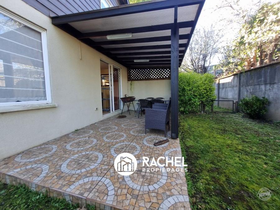 EN VENTA CASA AMOBLADA 3 DORMITORIOS EN CONDOMINIO A MINUTOS DEL CENTRO DE PUCON