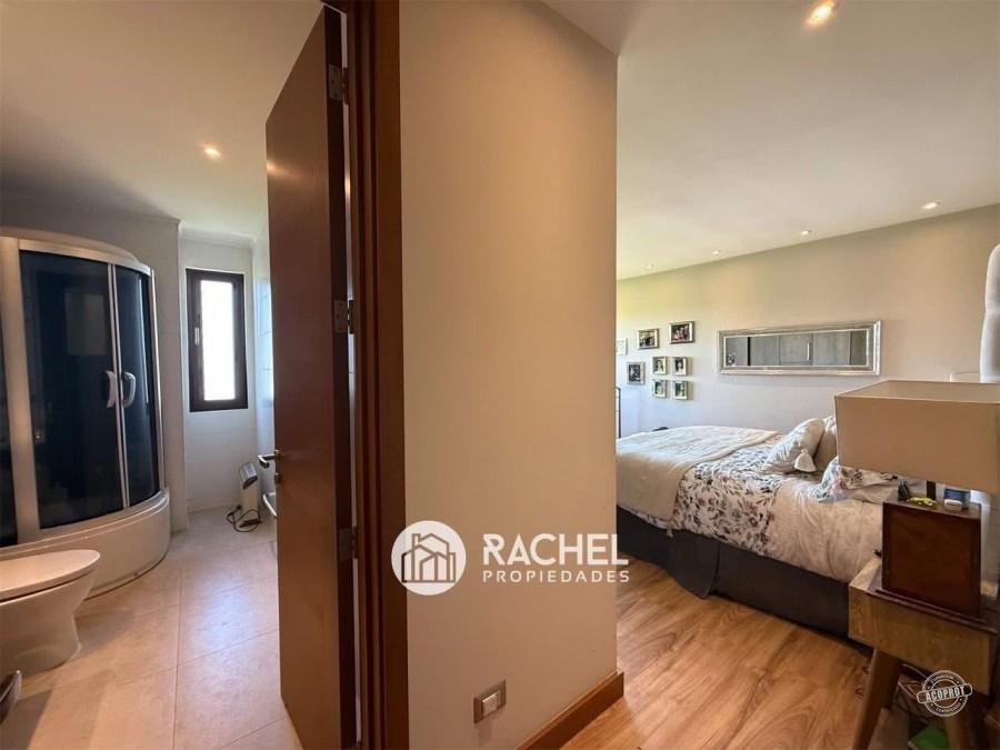 SE VENDE MARAVILLOSA CASA MEDITERRANEA CON GRAN TERRENO EN CONDOMINIO- Lomas del Carmen