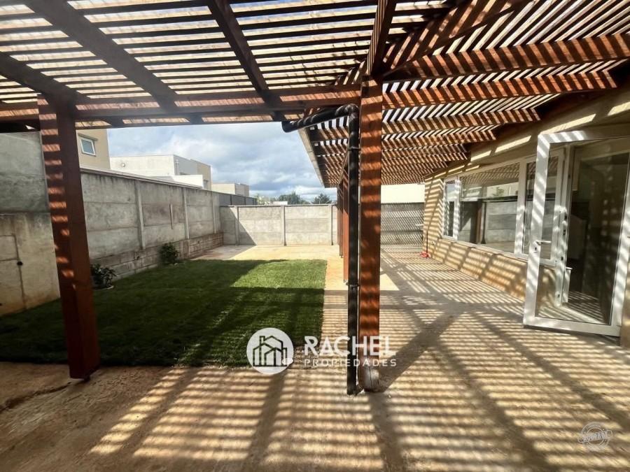SE ARRIENDA LINDA Y SEGURA CASA MEDITERRANEA EN CONDOMINIO Barrio Francés- Temuco