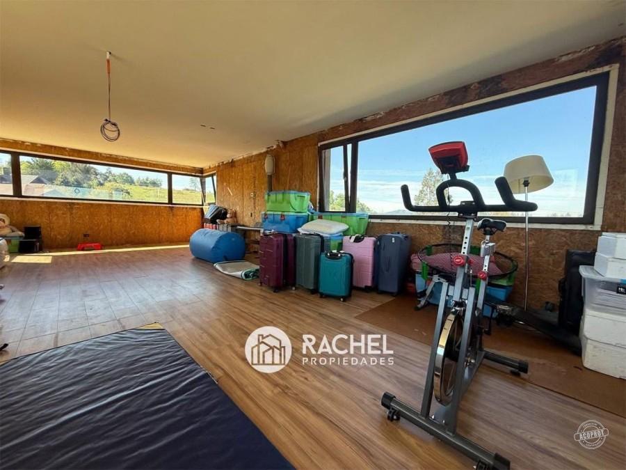 SE VENDE MARAVILLOSA CASA MEDITERRANEA CON GRAN TERRENO EN CONDOMINIO- Lomas del Carmen