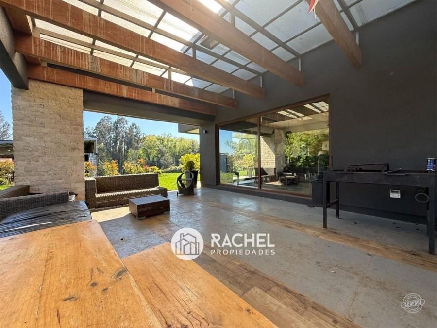 SE VENDE MARAVILLOSA CASA MEDITERRANEA CON GRAN TERRENO EN CONDOMINIO- Lomas del Carmen