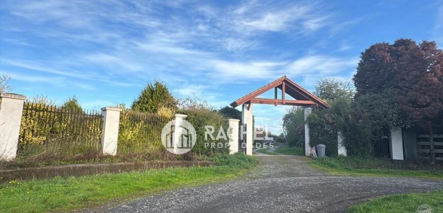 EN VENTA HERMOSA Y AMPLIA CASA EN PARCELA SECTOR CAMINO BOTROLHUE