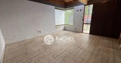 EN ARRIENDO CASA CON EXCELENTE UBICACIÓN