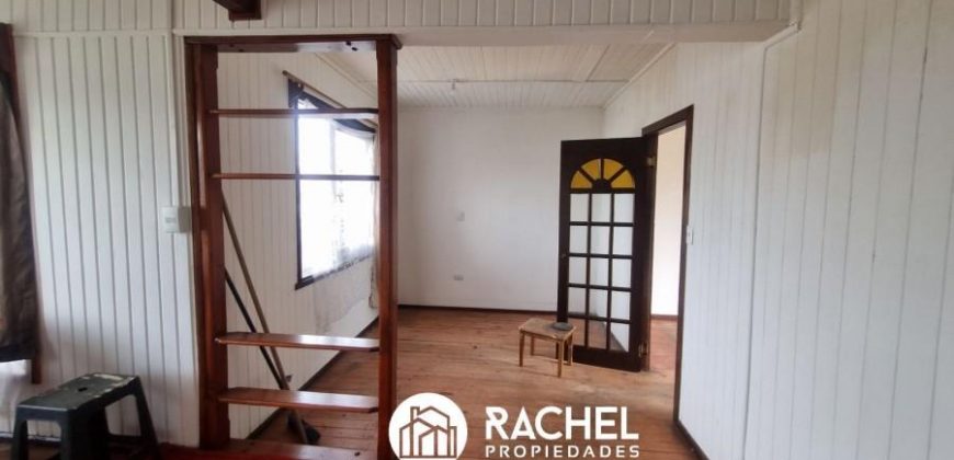 EN VENTA CASA 5 DORMITORIOS CERCANO A COLEGIO EN SECTOR CAMPOS DEPORTIVO, TEMUCO