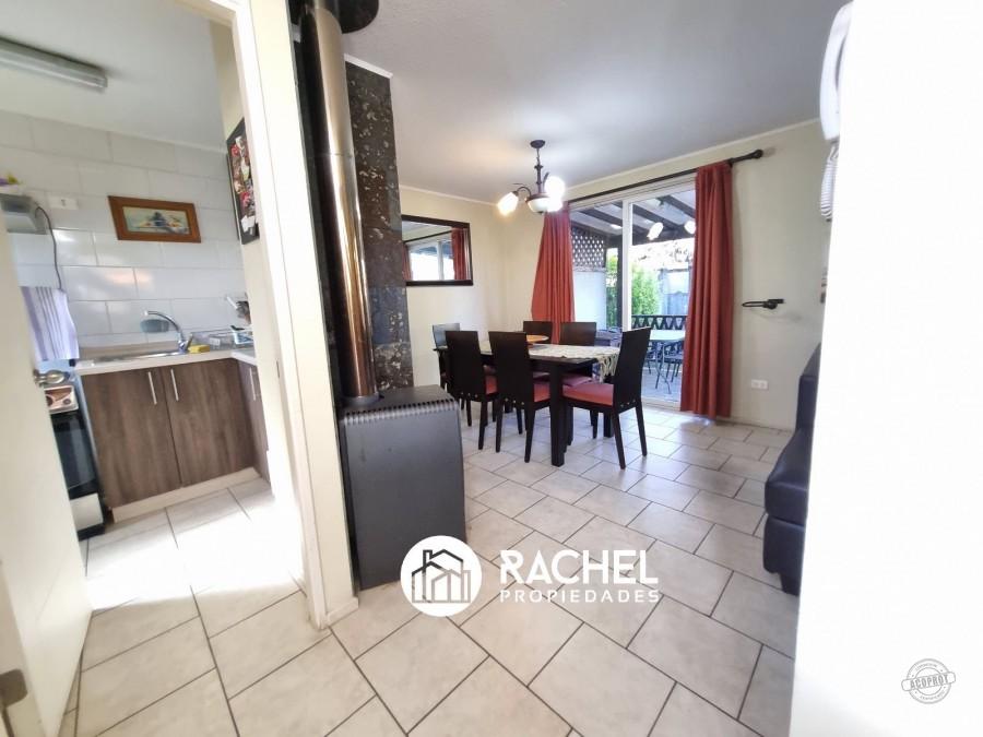 EN VENTA CASA AMOBLADA 3 DORMITORIOS EN CONDOMINIO A MINUTOS DEL CENTRO DE PUCON