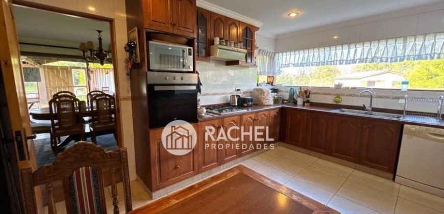 EN VENTA HERMOSA Y AMPLIA CASA EN PARCELA SECTOR CAMINO BOTROLHUE