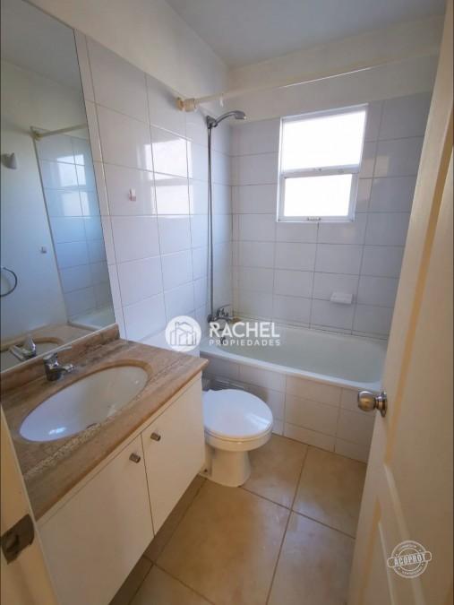 EN VENTA IMPECABLE CASA DE 4 DORMITORIOS