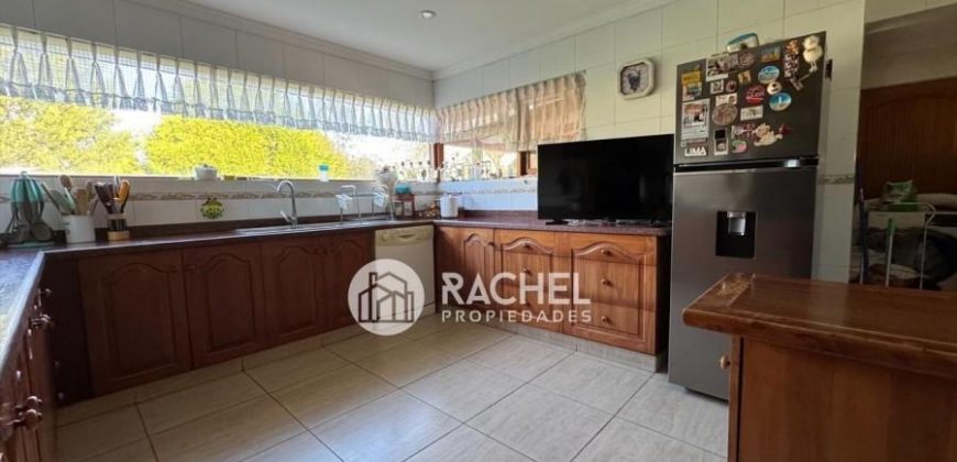 EN VENTA HERMOSA Y AMPLIA CASA EN PARCELA SECTOR CAMINO BOTROLHUE