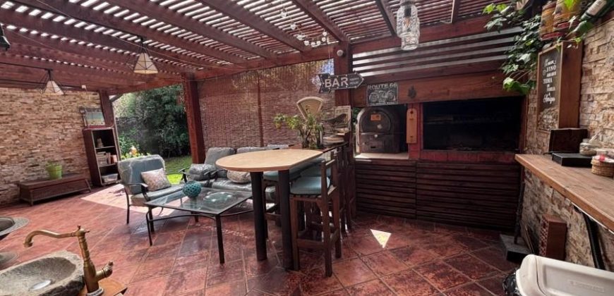 VENDEMOS MARAVILLOSA CASA CON QUINCHO EN CONDOMINIO SECTOR VALLE DE ALCALA TEMUCO