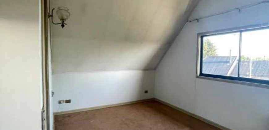 SE VENDE CASA EN LOMAS DE MIRASUR