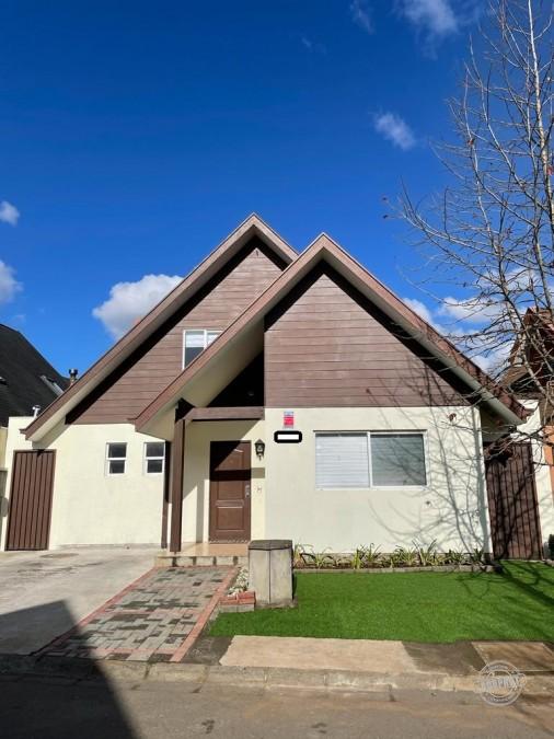 SE VENDE CASA EN BARRIO LOS CONQUISTADORES SE VENDE CASA EN BARRIO LOS CONQUISTADORES