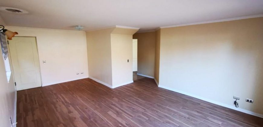 SE VENDE CASA EN BARRIO LOS CONQUISTADORES