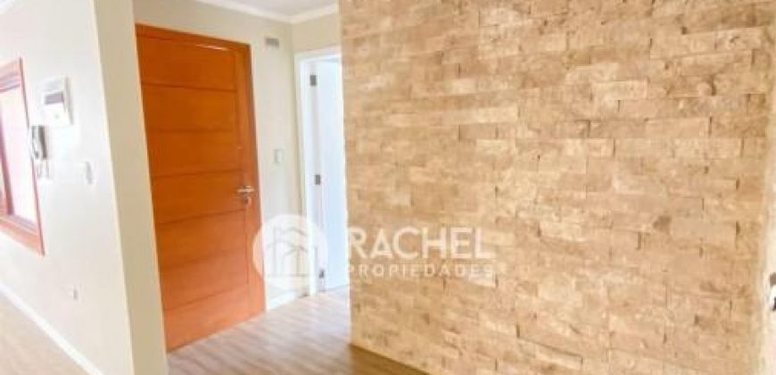 SE VENDE CASA REMODELADA Y AMPLIADA A PASOS DEL COLEGIO ALEMAN. -SECTOR HOCHSTETTER.