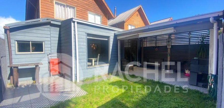 SE VENDE ACOGEDORA Y LUMINOSA CASA UBICADA EN VILLA CONSOLIDADA