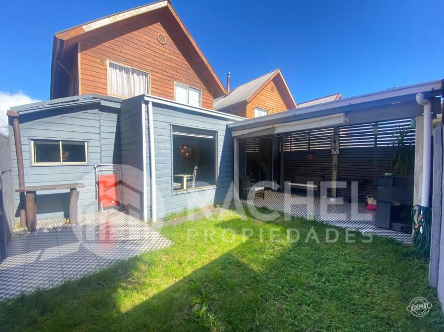 SE VENDE ACOGEDORA Y LUMINOSA CASA UBICADA EN VILLA CONSOLIDADA