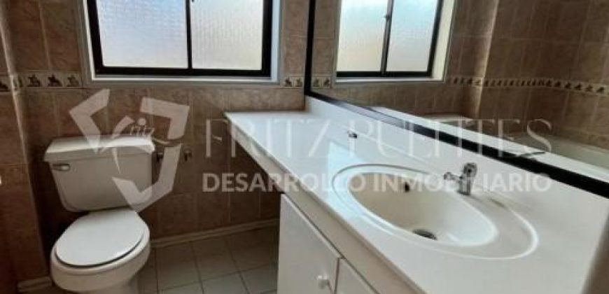 Espléndida casa con espacio independiente en Pedro de Valdivia
