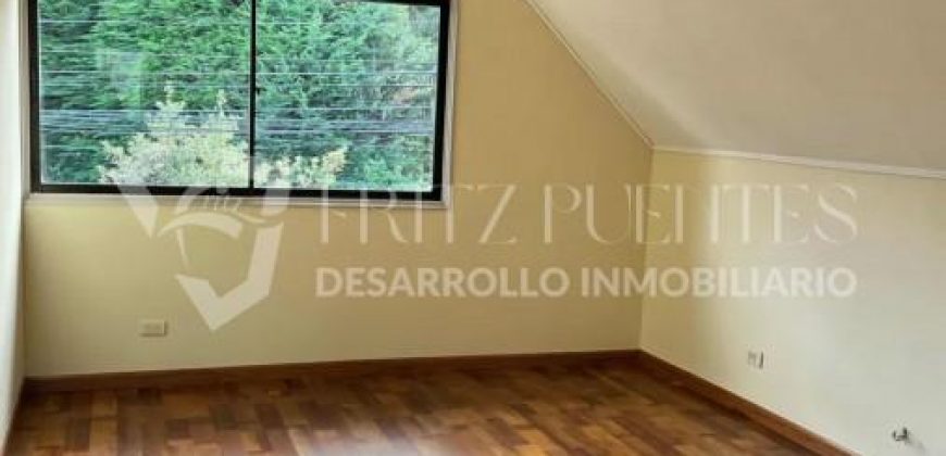 Espléndida casa con espacio independiente en Pedro de Valdivia
