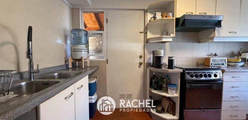 SE VENDE HERMOSA CASA ESQUINA EN SECTOR LOS CONQUISTADORES