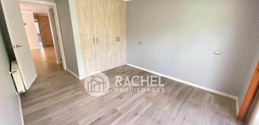 SE VENDE CASA REMODELADA Y AMPLIADA A PASOS DEL COLEGIO ALEMAN. -SECTOR HOCHSTETTER.