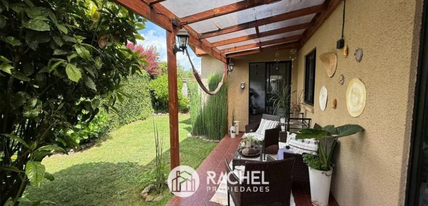 SE VENDE HERMOSA CASA DE 1 PISO AMPLIADA – Sector Altos del Maipo