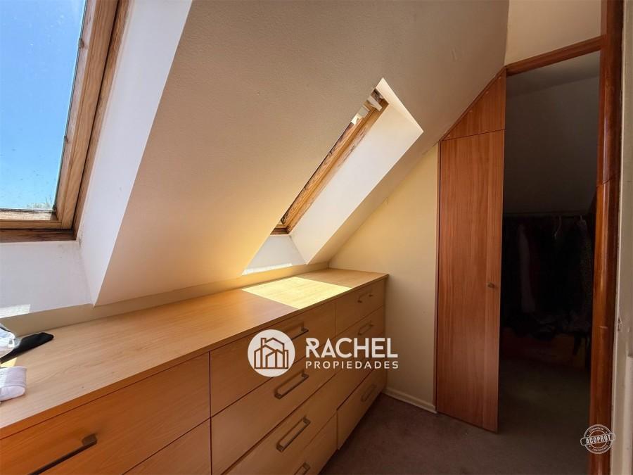 SE VENDE GRAN CASA CON QUINCHO Y PISCINA EN AVDA LOS CONQUISTADORES- Barrio Inglés