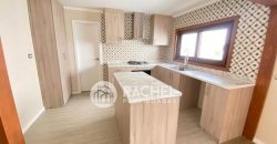 SE VENDE CASA REMODELADA Y AMPLIADA A PASOS DEL COLEGIO ALEMAN. -SECTOR HOCHSTETTER.