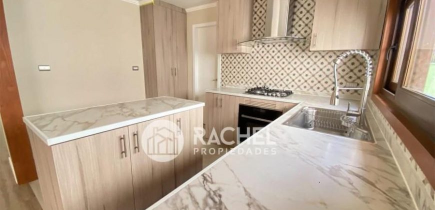 SE VENDE CASA REMODELADA Y AMPLIADA A PASOS DEL COLEGIO ALEMAN. -SECTOR HOCHSTETTER.