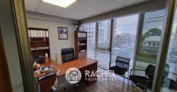 EN VENTA OFICINA 2 PRIVADOS Y SALA DE REUNIONES EN AVENIDA ALEMANIA
