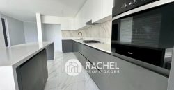 En VENTA GRAN Y MODERNO DPTO EDIFICIO CUIABA -Portal de la Frontera