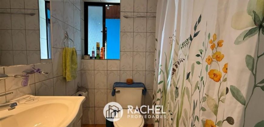 SE VENDE CASA AMPLIADA, CON GRAN LOCAL CON ENTRADA INDEPENDIENTE – A. Recabarren, Santa Elena de Maipo