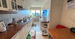 SE VENDE SOLEADO DEPTO CON 4 DORMITORIOS- Edificio Versalles, Calle Francia
