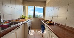 SE VENDE SOLEADO DEPTO CON 4 DORMITORIOS- Edificio Versalles, Calle Francia
