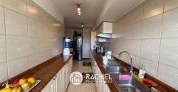 SE VENDE SOLEADO DEPTO CON 4 DORMITORIOS- Edificio Versalles, Calle Francia