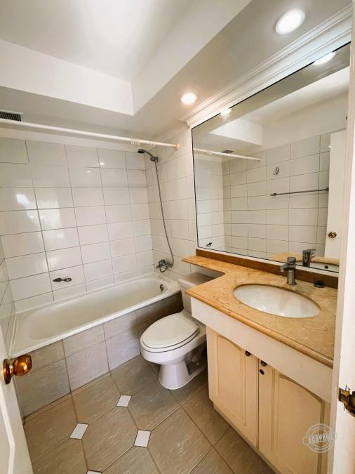 VENDO DEPTO LUMINOSO SECTOR AV . ALEMANIA 2D +2B +1E +1B