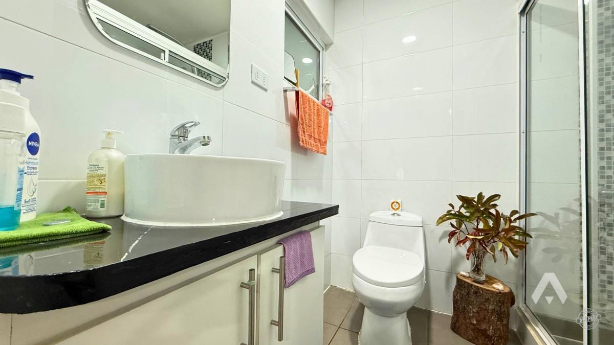 Parcela con dos casas y piscina en Pucón