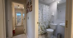 SE VENDE SOLEADO DEPTO CON 4 DORMITORIOS- Edificio Versalles, Calle Francia