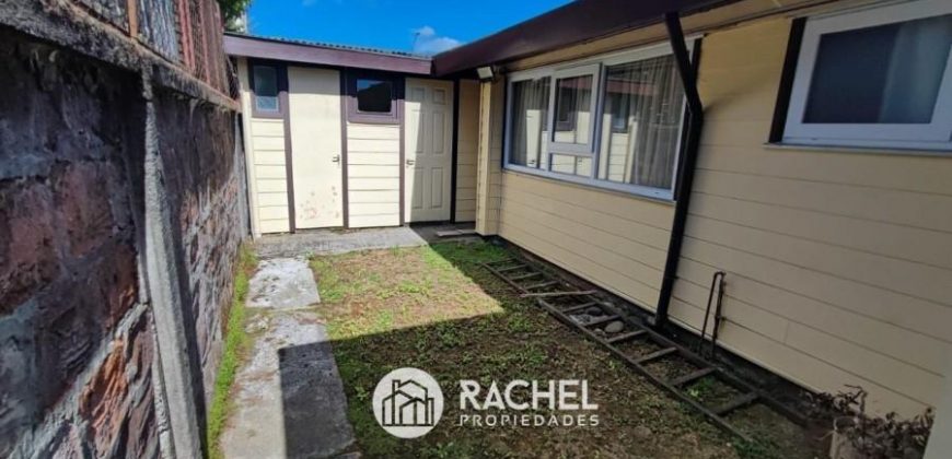 SE VENDE CASA CON MEJORAMIENTO TÉRMICO-4D- 1 PISO-Villa Entrelagos