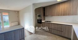 SE ARRIENDA HERMOSA CASA EN CONDOMINIO SECTOR PONIENTE