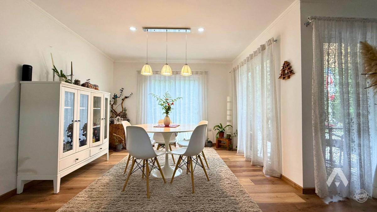 Parcela con dos casas y piscina en Pucón