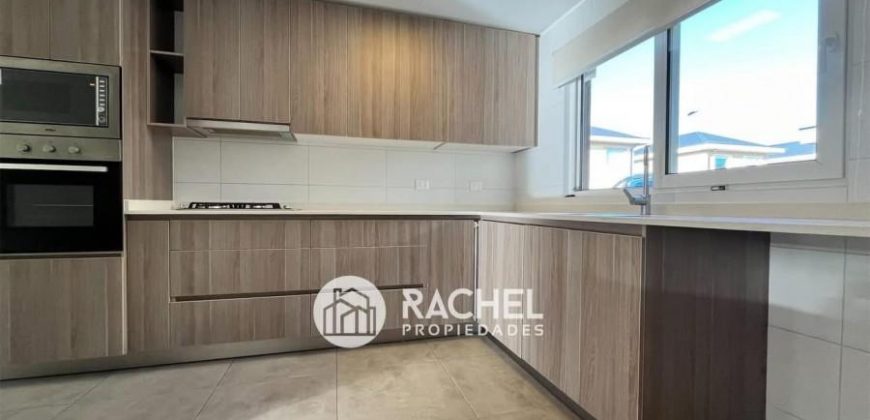 SE ARRIENDA HERMOSA CASA EN CONDOMINIO SECTOR PONIENTE