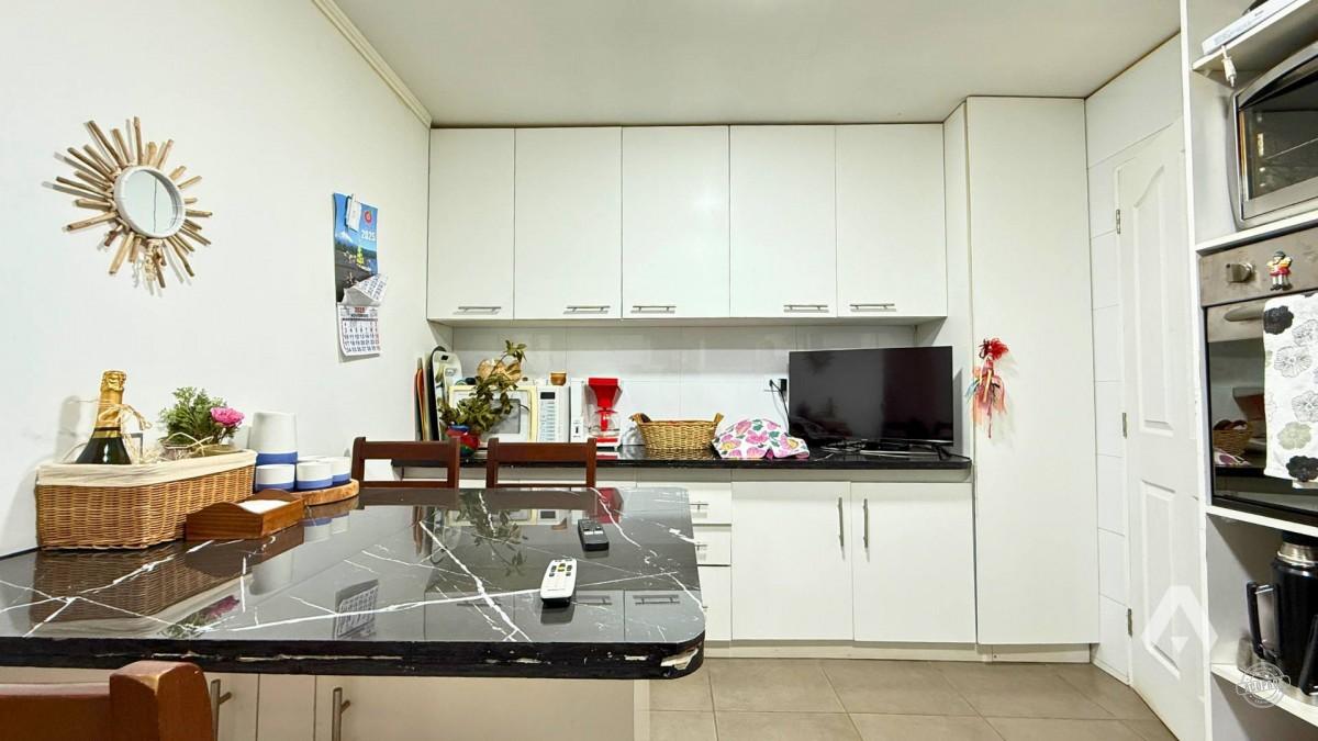 Parcela con dos casas y piscina en Pucón