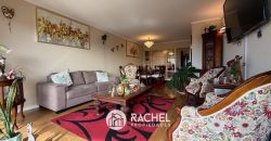 SE VENDE SOLEADO DEPTO CON 4 DORMITORIOS- Edificio Versalles, Calle Francia