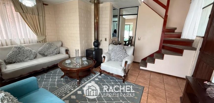 SE VENDE CASA AMPLIADA, CON GRAN LOCAL CON ENTRADA INDEPENDIENTE – A. Recabarren, Santa Elena de Maipo