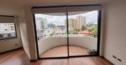 SE ARRIENDA GRAN DEPARTAMENTO DE 4 DORMITORIOS, 3 BAÑOS, 2 ESTACIONAMIENTOS Y 1 BODEGA EN TEMUCO, A PASOS DE CLÍNICAS Y CENTROS COMERCIALES