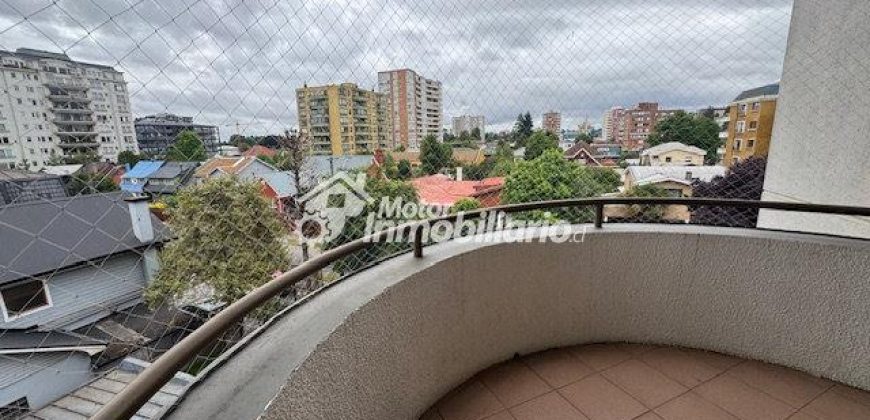 SE ARRIENDA GRAN DEPARTAMENTO DE 4 DORMITORIOS, 3 BAÑOS, 2 ESTACIONAMIENTOS Y 1 BODEGA EN TEMUCO, A PASOS DE CLÍNICAS Y CENTROS COMERCIALES
