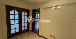 SE ARRIENDA GRAN DEPARTAMENTO DE 4 DORMITORIOS, 3 BAÑOS, 2 ESTACIONAMIENTOS Y 1 BODEGA EN TEMUCO, A PASOS DE CLÍNICAS Y CENTROS COMERCIALES