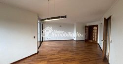 SE ARRIENDA GRAN DEPARTAMENTO DE 4 DORMITORIOS, 3 BAÑOS, 2 ESTACIONAMIENTOS Y 1 BODEGA EN TEMUCO, A PASOS DE CLÍNICAS Y CENTROS COMERCIALES