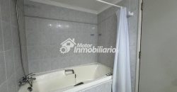 SE ARRIENDA GRAN DEPARTAMENTO DE 4 DORMITORIOS, 3 BAÑOS, 2 ESTACIONAMIENTOS Y 1 BODEGA EN TEMUCO, A PASOS DE CLÍNICAS Y CENTROS COMERCIALES