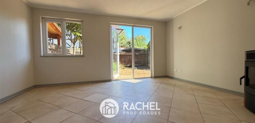 SE VENDE CASA ESTILO TOWNHOUSE EN CONDOMINIO DON JORGE (Sector Altamira)
