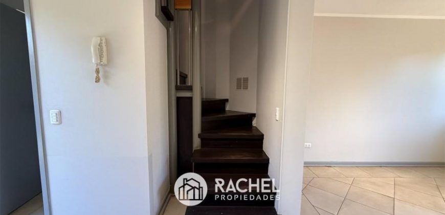 SE VENDE CASA ESTILO TOWNHOUSE EN CONDOMINIO DON JORGE (Sector Altamira)